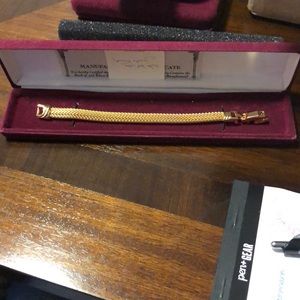 Camrose & Kross Jacqueline Kennedy Collection